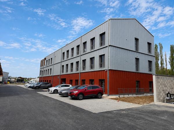 A LOUER - BUREAUX NEUFS – QUETIGNY