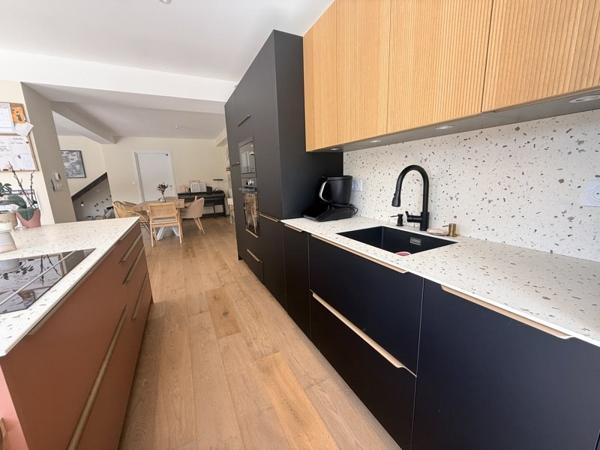 Maison 739 900 € Auray 10 p 235 m² DPE C