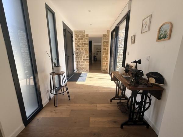Maison 739 900 € Auray 10 p 235 m² DPE C