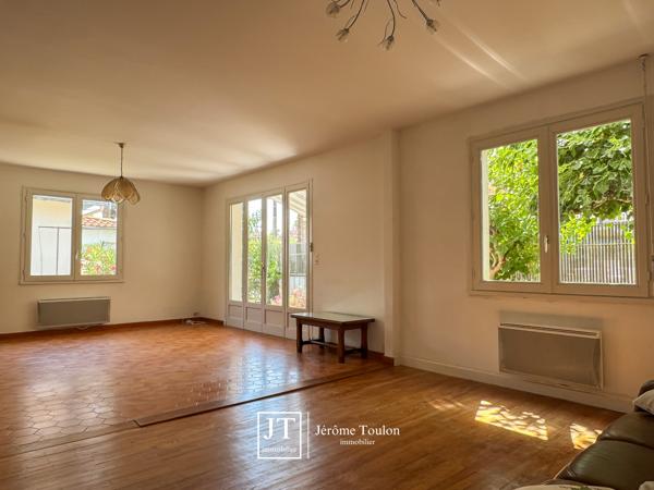 Maison
                                                                                                                                                                                                                                                                                                                        4 pièce(s)                                                                                                                                                                                                          2 chambre(s)                                                                                                                                                                                                          95  m²