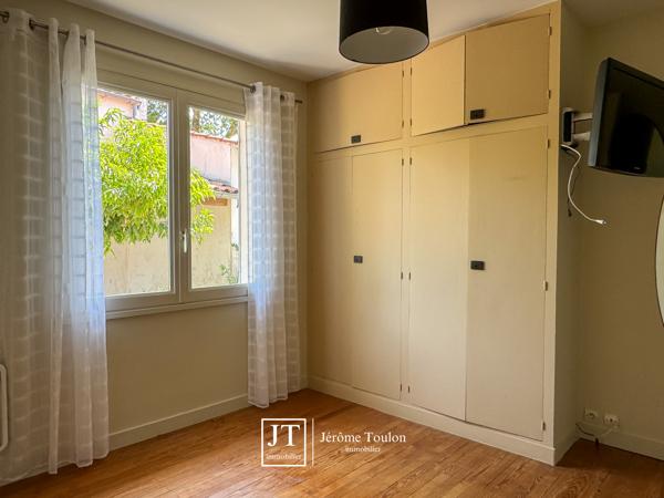 Maison
                                                                                                                                                                                                                                                                                                                        4 pièce(s)                                                                                                                                                                                                          2 chambre(s)                                                                                                                                                                                                          95  m²