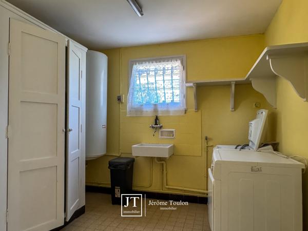 Maison
                                                                                                                                                                                                                                                                                                                        4 pièce(s)                                                                                                                                                                                                          2 chambre(s)                                                                                                                                                                                                          95  m²