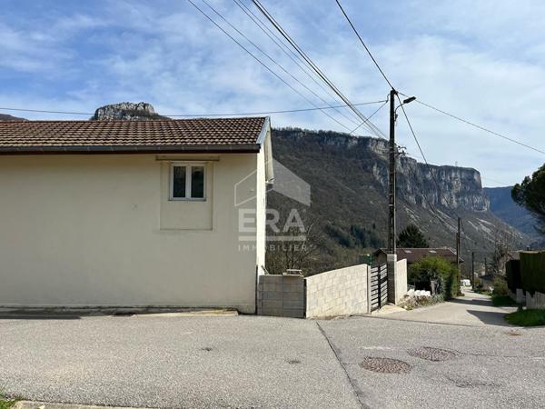 Maison hauteurs de Tenay