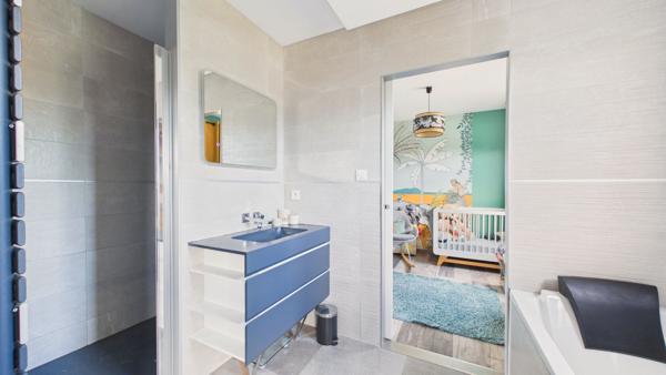 Maison contemporaine à Tosse - Calme, confort et prestations de qualité Tosse