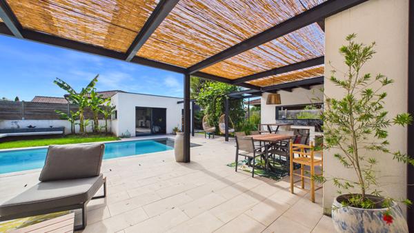 Maison contemporaine à Tosse - Calme, confort et prestations de qualité Tosse