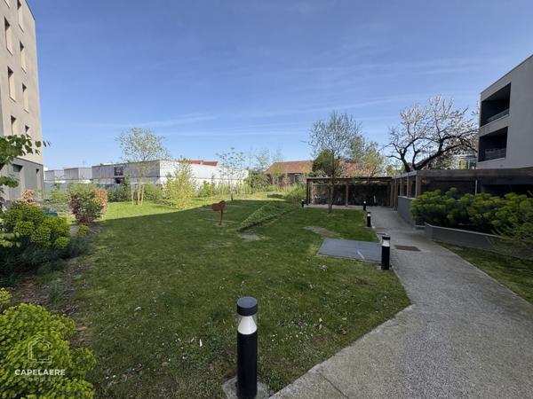 Lille (59800) T2 BRS Lille parking intérieur et extérieur