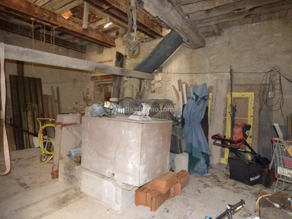 Vente Propriété 11 pièces 310 m2 à Noyers