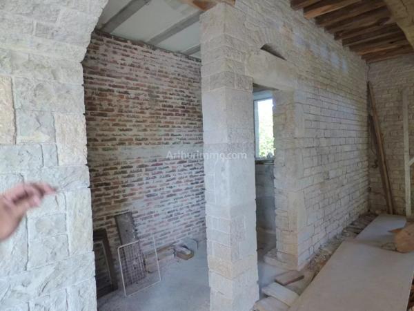 Vente Propriété 11 pièces 310 m2 à Noyers