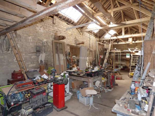 Vente Propriété 11 pièces 310 m2 à Noyers