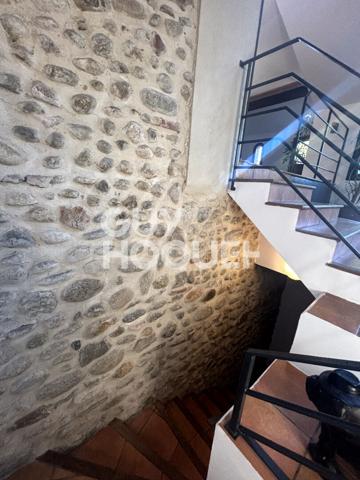 VILLA 168 m² . 870m² de terrain + GRANGE DE 116M2