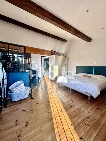 VILLA 168 m² . 870m² de terrain + GRANGE DE 116M2