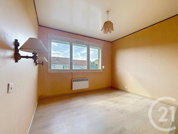 Maison à vendre  5 pièces - 114,36 m 2   FAGNIERES  - 51