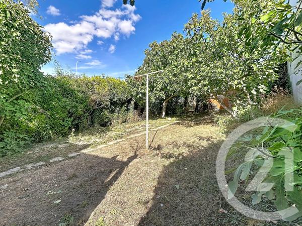 Maison à vendre  5 pièces - 114,36 m 2   FAGNIERES  - 51