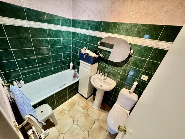 Maison 6 pièces de 122m2 sur 662m2 de terrain à Claye-souilly