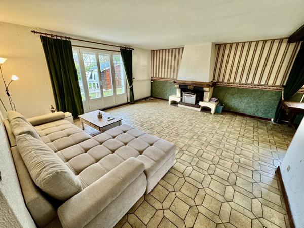 Maison 6 pièces de 122m2 sur 662m2 de terrain à Claye-souilly