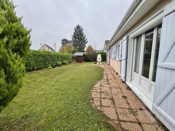 Maison 6 pièces de 122m2 sur 662m2 de terrain à Claye-souilly