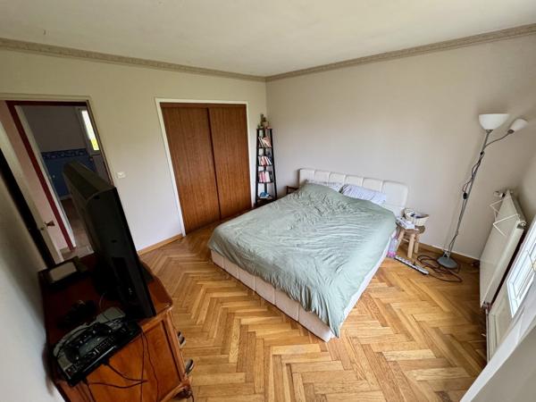 Maison 6 pièces de 122m2 sur 662m2 de terrain à Claye-souilly