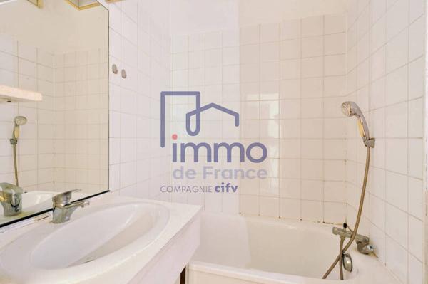 Appartement 1 pièce                                        - 69008 Lyon 8e  Arrondissement Réf : 21579