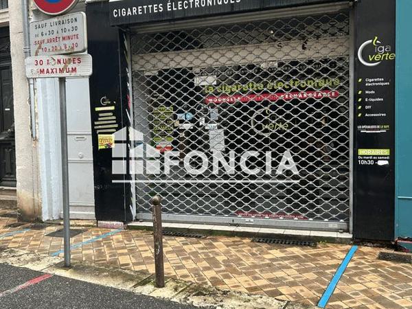 Location Local commercial 2 pièces 56 m² - 10 RUE GARONNE Agen 47000