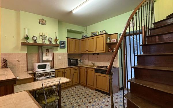 Maison à vendre    3 pièces •  Bélâbre