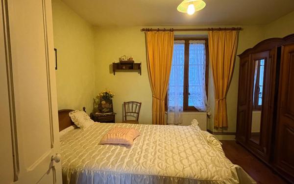 Maison à vendre    3 pièces •  Bélâbre