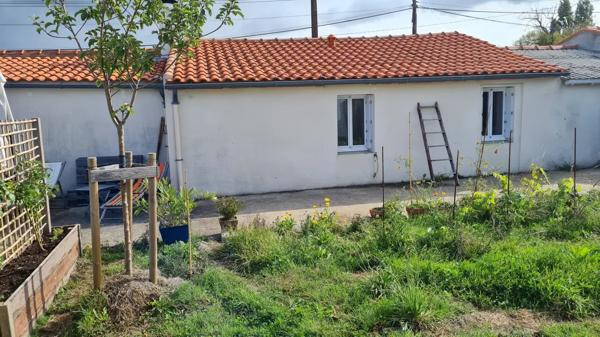 Maison de plain pied rénovée proche du bourg