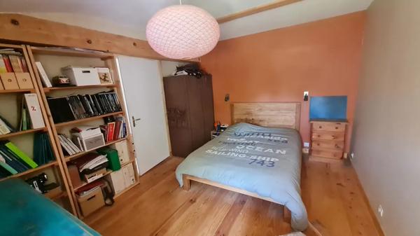 Maison de plain pied rénovée proche du bourg