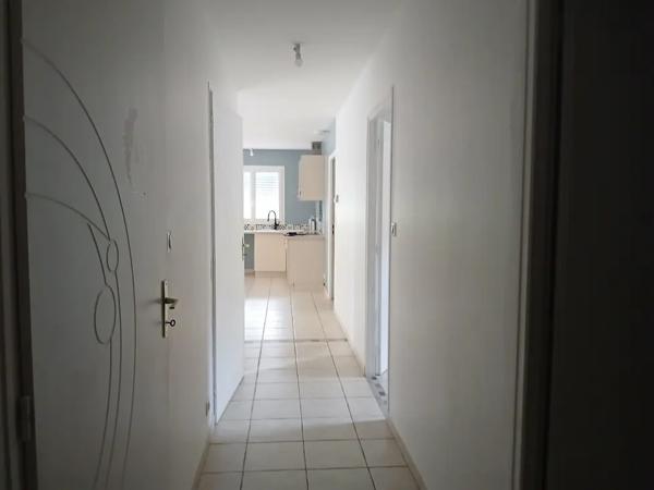 Maison familiale de plain-pied, économique et au calme ! Rou