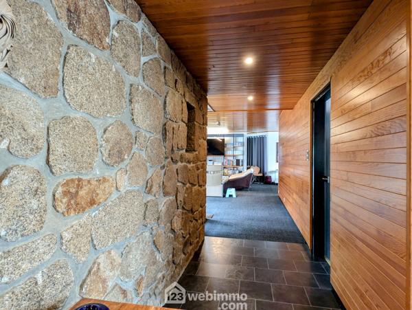 Maison d'architecte 234 m² à Carhaix-Plouguer 29270