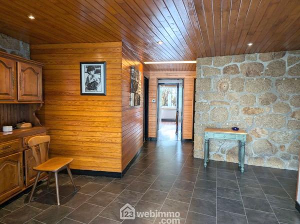 Maison d'architecte 234 m² à Carhaix-Plouguer 29270