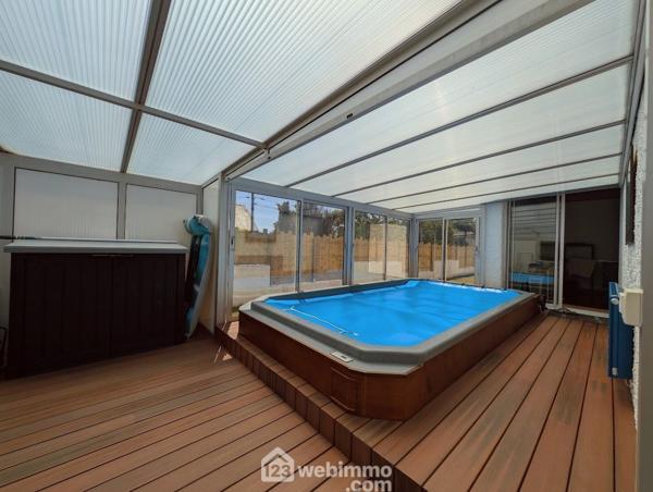 Maison d'architecte 234 m² à Carhaix-Plouguer 29270