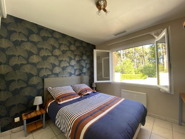 ARCACHON - ABATILLES ! Maison 9 pièces de 175 m2, piscine, garage, parcelle 745 m2 !