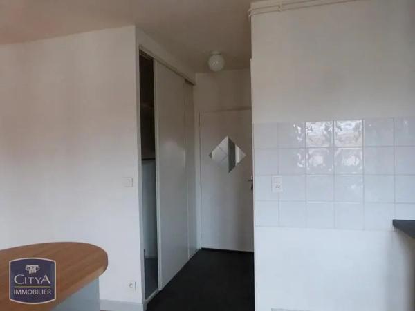 Appartement à louer 2 pièces 36.56m² Riom (63200)