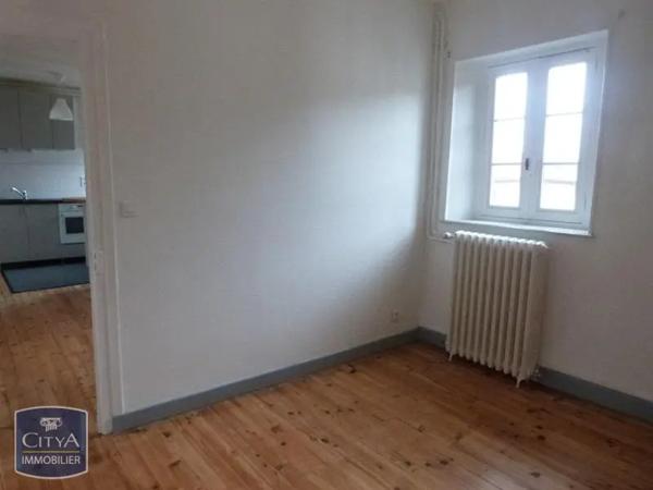 Appartement à louer 2 pièces 36.56m² Riom (63200)