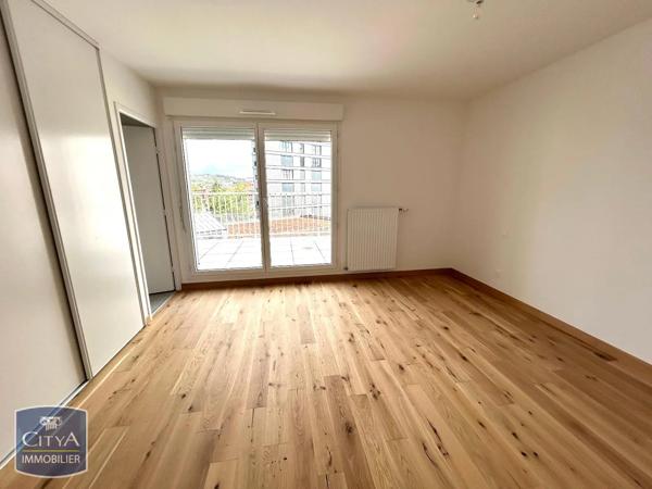 Appartement à louer 4 pièces 91.38m² Saint-Étienne (42000)