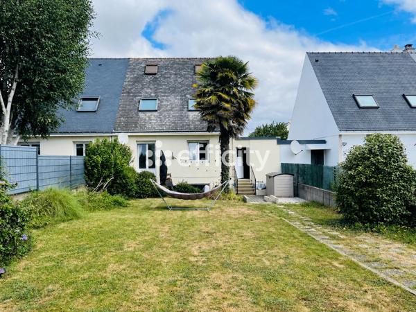 Maison
         5 pièces
        - 138 m² 258 750 € *
