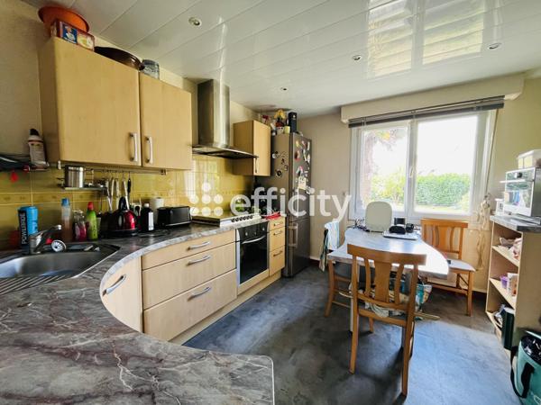 Maison
         5 pièces
        - 138 m² 258 750 € *