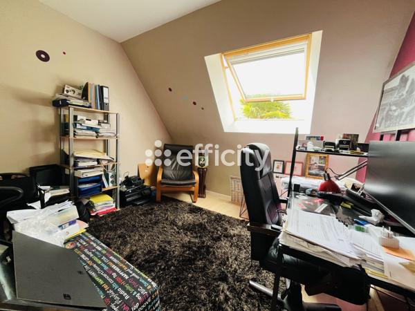 Maison
         5 pièces
        - 138 m² 258 750 € *