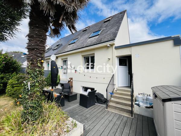 Maison
         5 pièces
        - 138 m² 258 750 € *