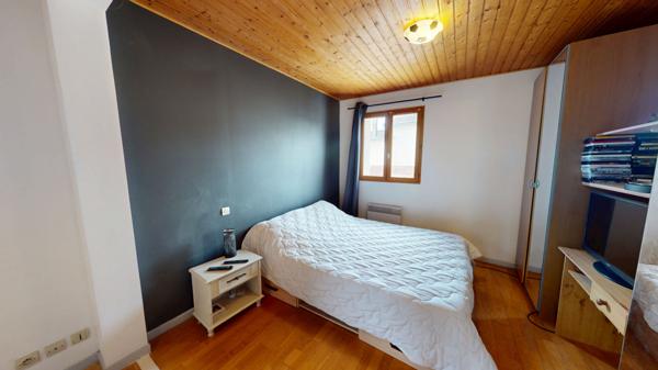 Charmante maison de village d'environ 140 m² avec cour intime.