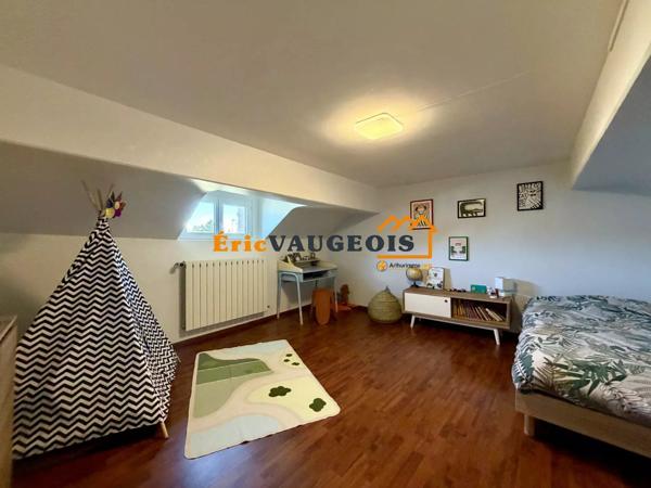 Vente                                                      Maison
                        
                     4 pièces                      118 m2                     à Coulommiers