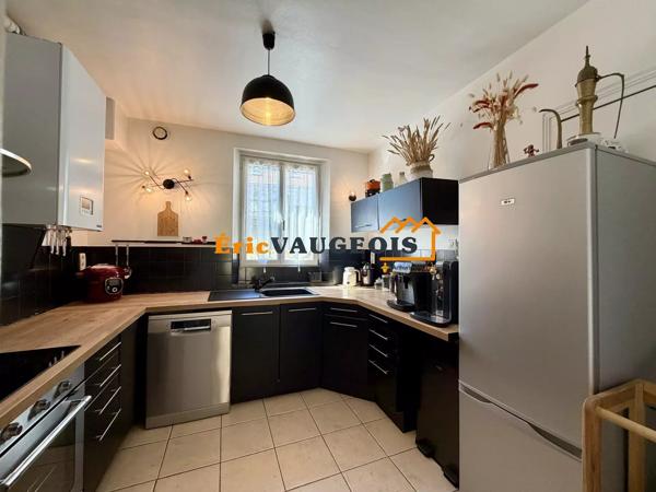 Vente                                                      Maison
                        
                     4 pièces                      118 m2                     à Coulommiers
