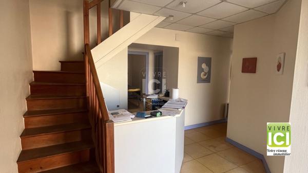 PORNIC Local commercial Grande façade centre ville 86 m²