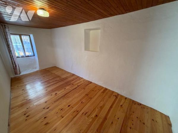 EXCLUSIVITE - Maison  SAINT JEAN DE BELLEVILLE - VILLARLY - 3 CHAMBRES - TERRASSE