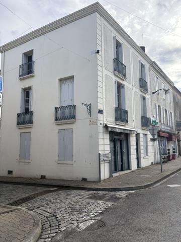 Local Commercial avec appartement