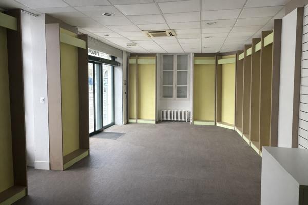 Local Commercial avec appartement