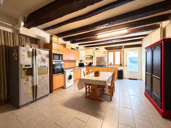 Maison LOUEE Perrigny / 5 pièces / 3 chambres / mezzanine / 122 m²