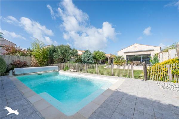 Maison à vendre |  Saint-Pierre-d'Oléron |  6 pièces | 202 m²