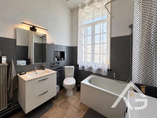 Maison de ville familiale 156 m² · 3 niveaux · Extérieur · Proche centre & gare · Cambrai / Quartier Paul Duez