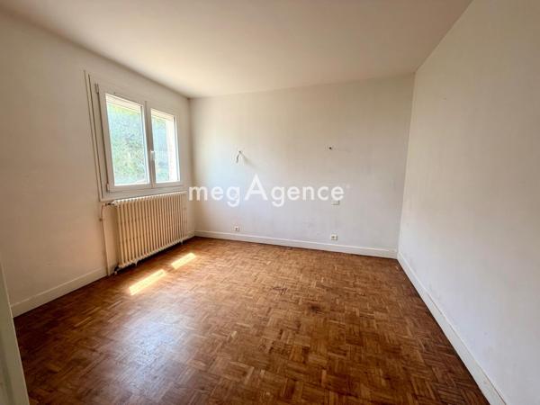Maison à PARON, 89100 - 8 pièces 141m²